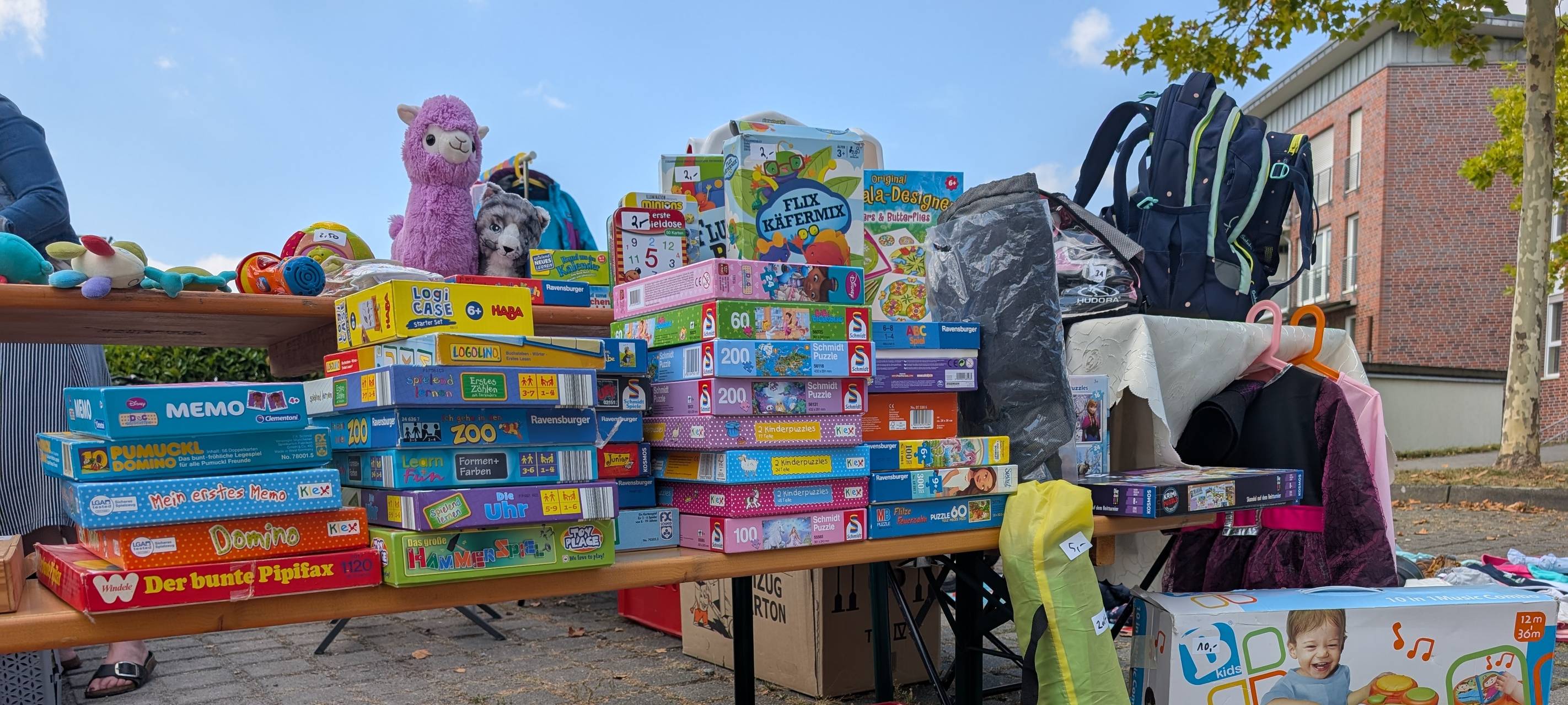 DÜLMEN: Kinderflohmarkt
