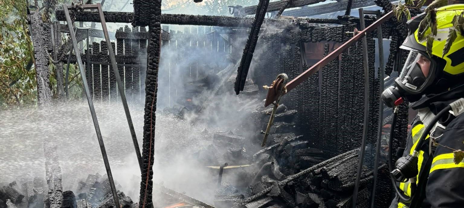 HAUSDÜLMEN: Feuer in Gartenhütte