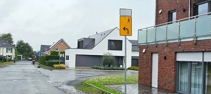 SEPPENRADE: Schilder für mehr Sicherheit