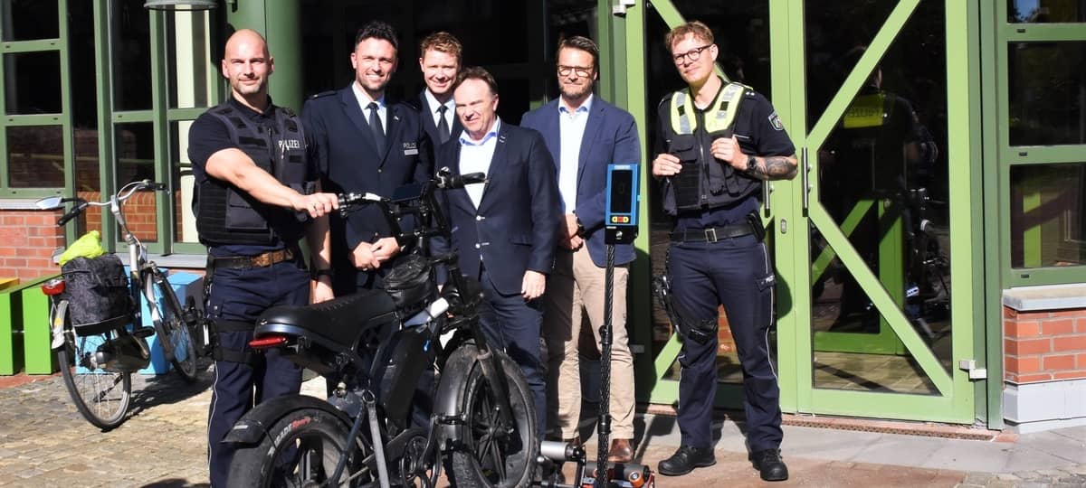 KREIS: Polizei schaut zu Kollegen in Borken