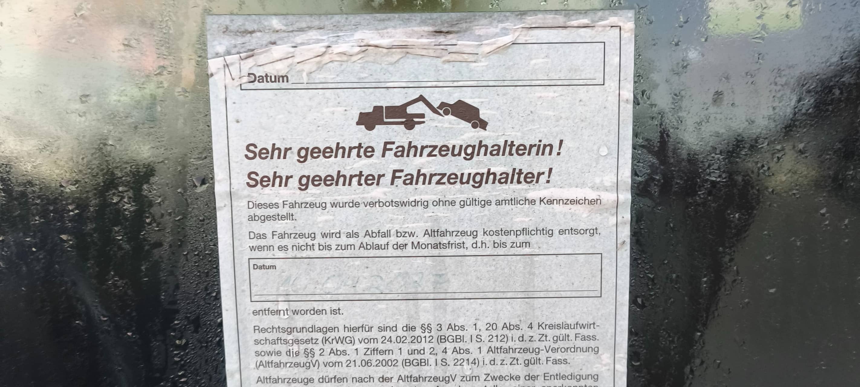 DÜLMEN: Auto gammelt ewig vor sich hin