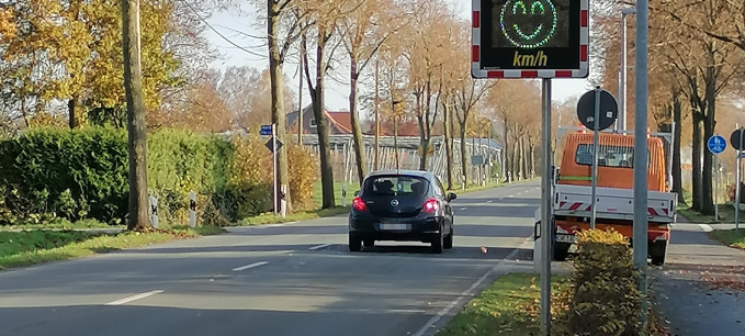 COESFELD: Tempomessgerät in der Daruper Straße