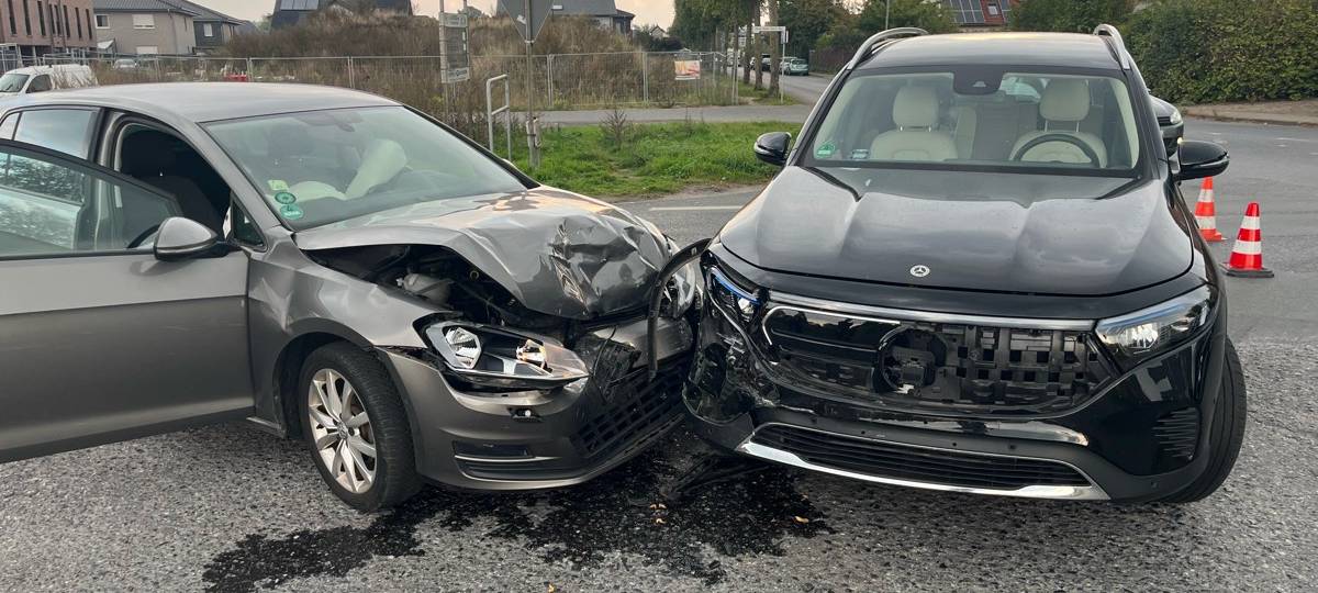 OLFEN: Unfall an Kreuzung