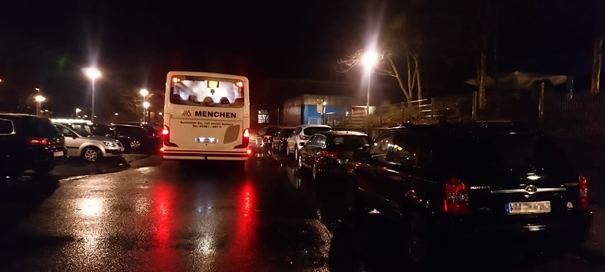 Zuviele Wildparker am Schulzentrum